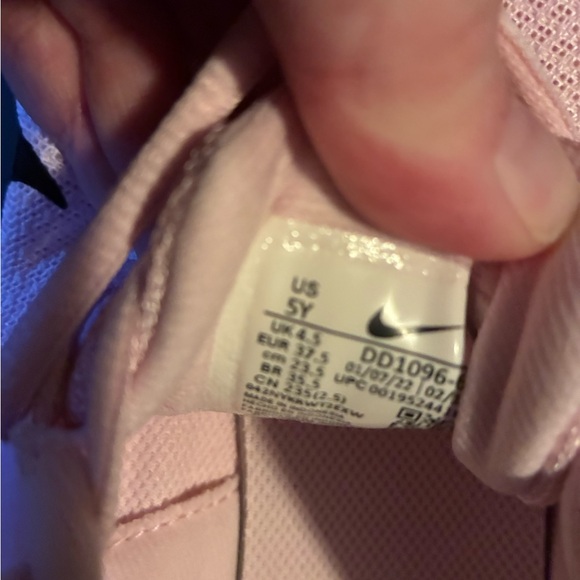 Nike Women's Pink Running Shoes - Picture 4 of 4